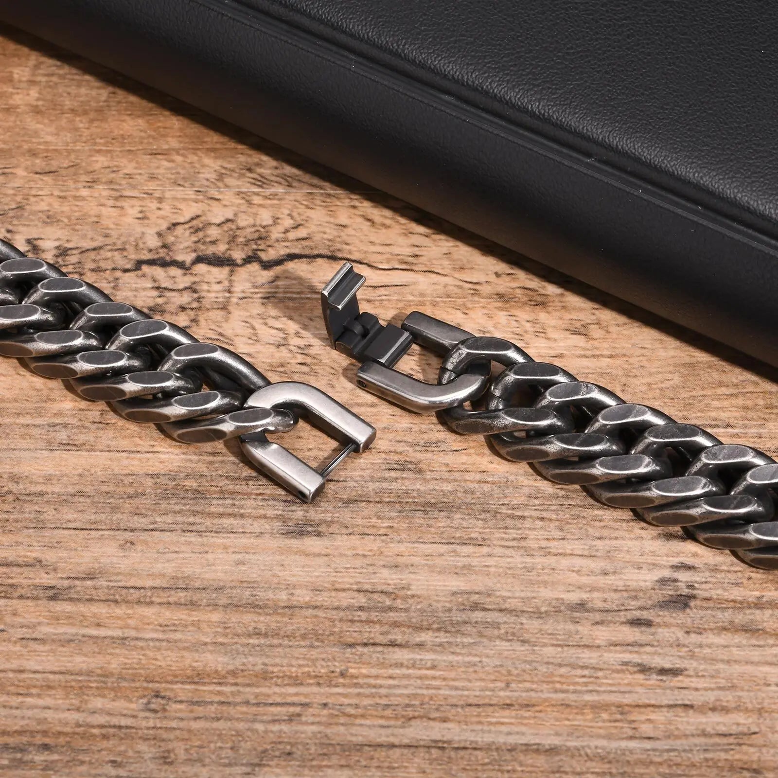 PREMIUM CUBAN LINK BRACELET