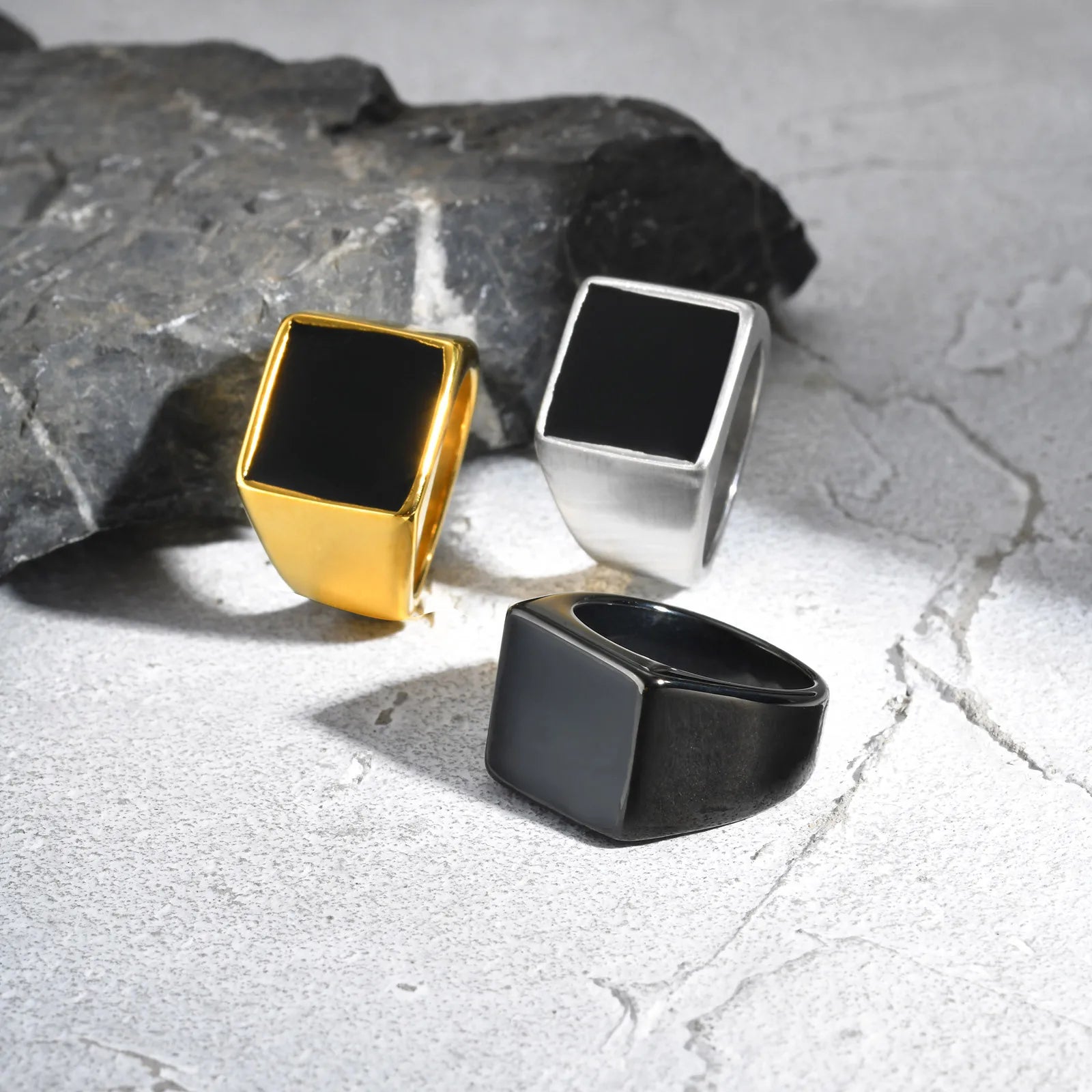 SQUARE SIGNET RING