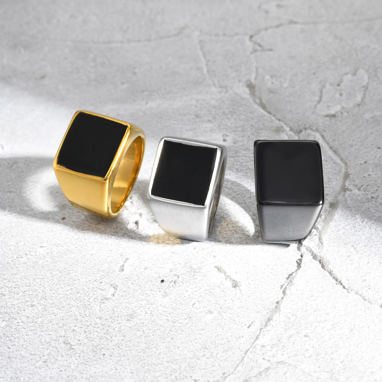 SQUARE SIGNET RING