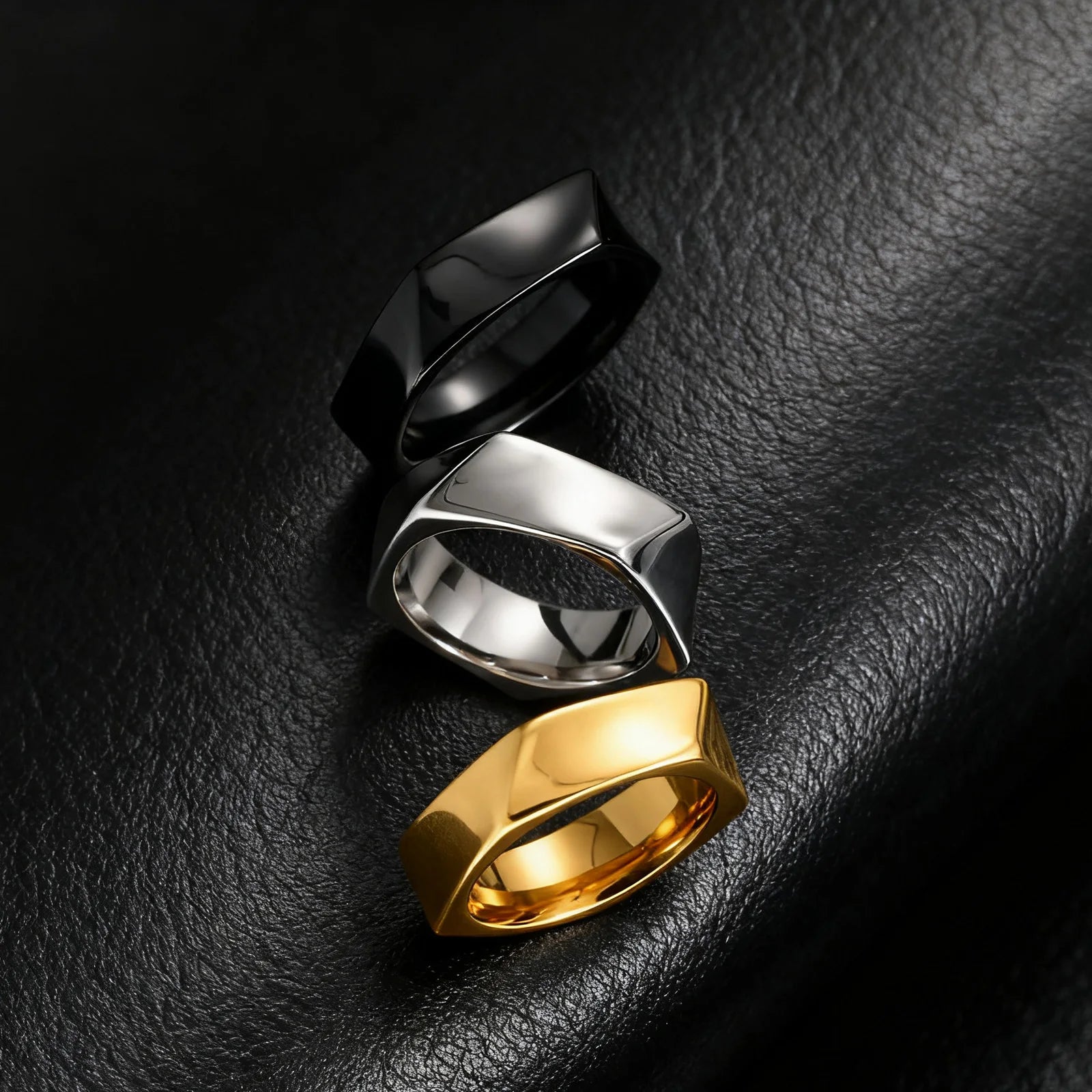 PENTAGONAL RING