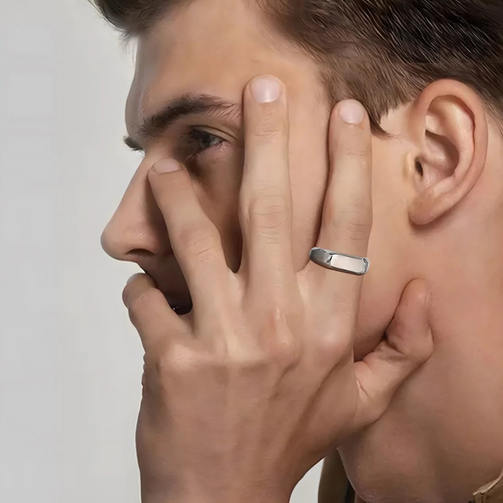 MINIMAL SIGNET RING