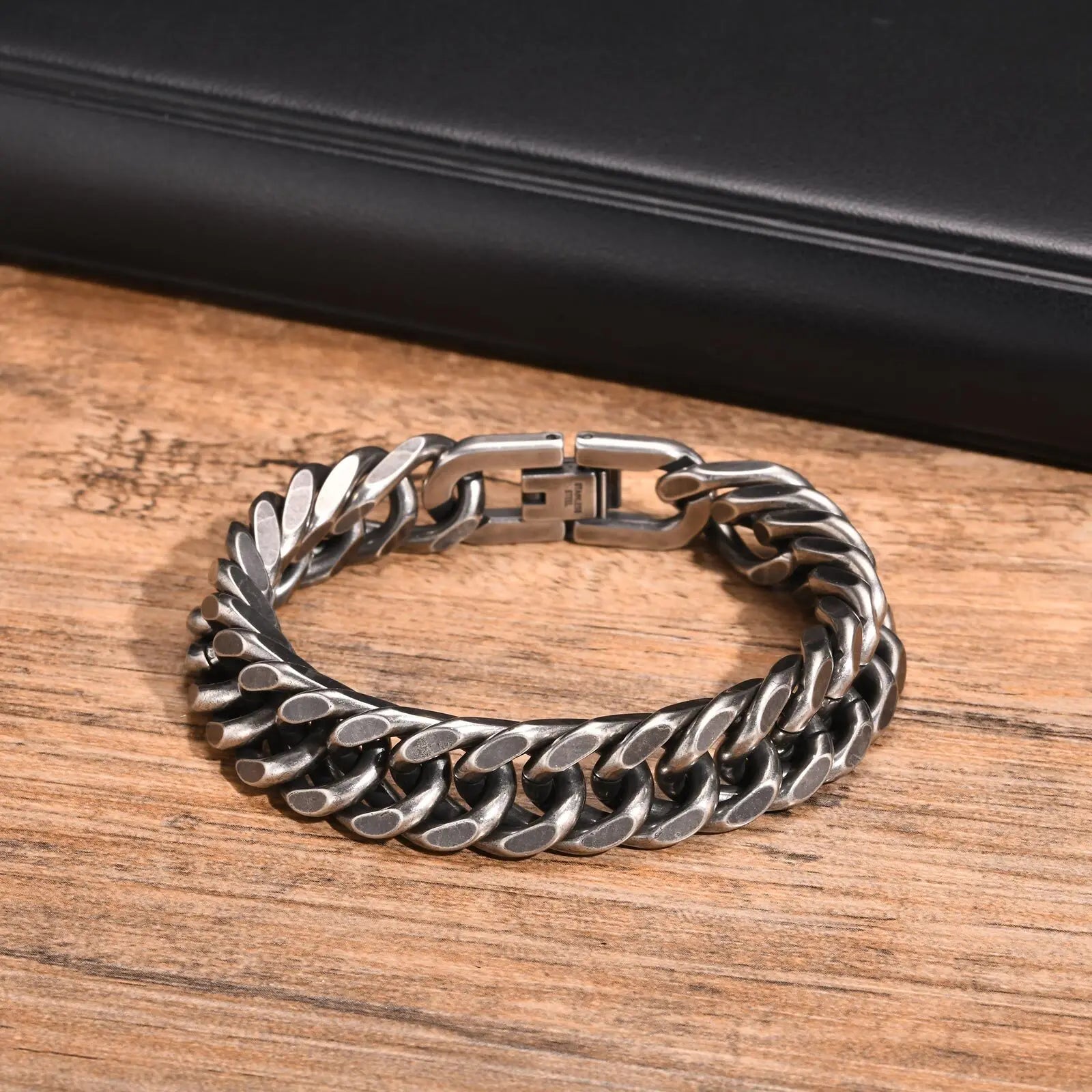 PREMIUM CUBAN LINK BRACELET